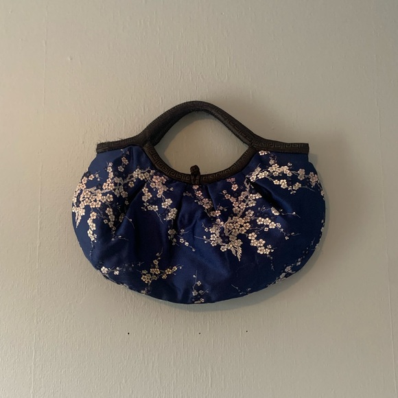 ☀️CHERRY BLOSSOM PURSE - Picture 1 of 3